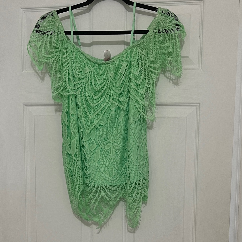 Elegant Green Lace Off-Shoulder Top